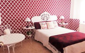 Vintage Apartment